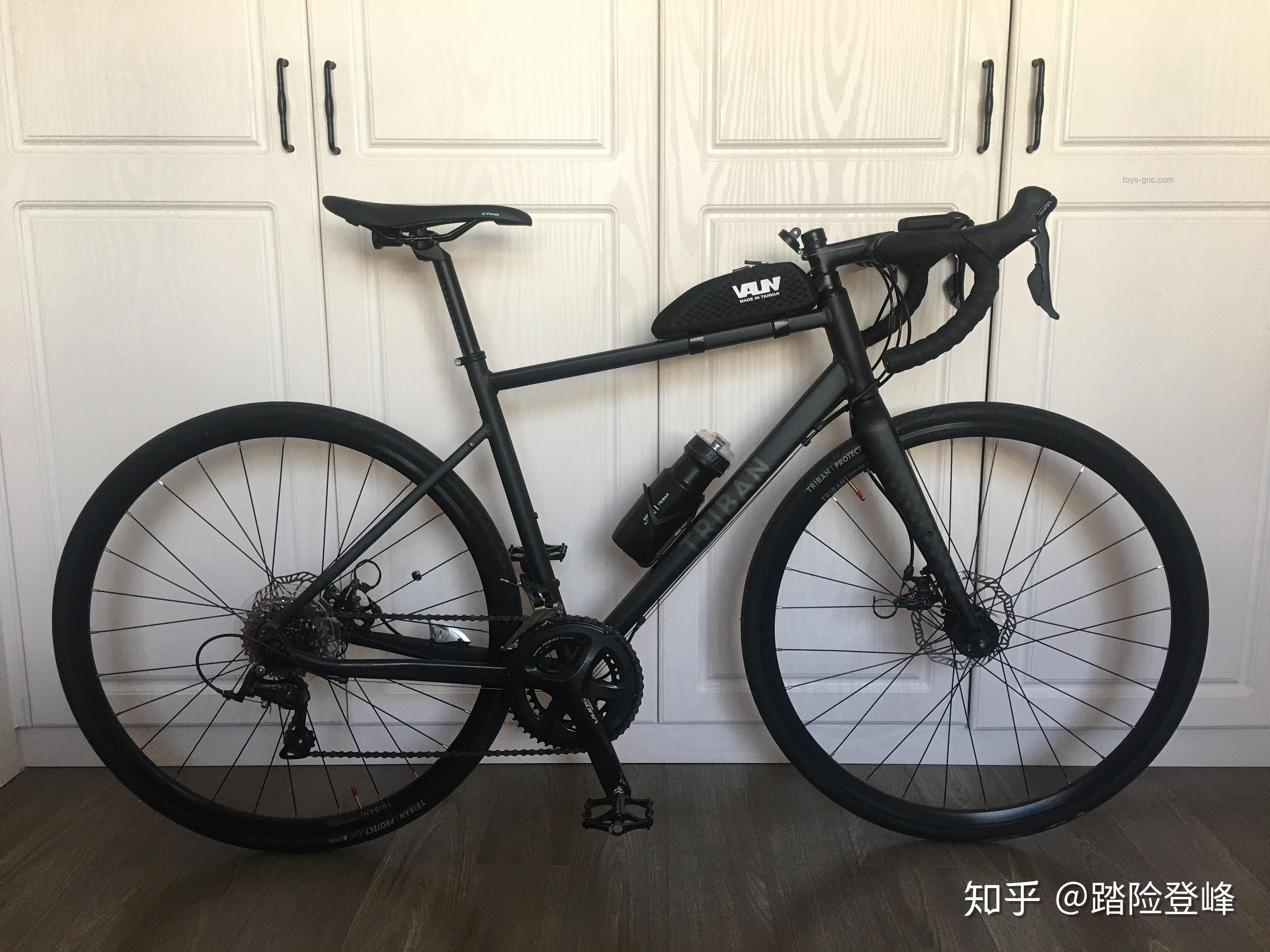 为何自行车通勤未广泛普及？通勤不便与选择偏好解析